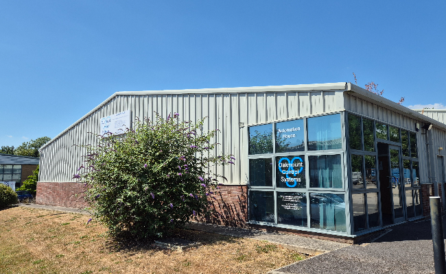 Commercial unit building